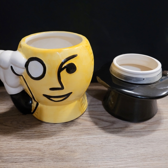 Mr.Peanut container - Picture 4 of 8